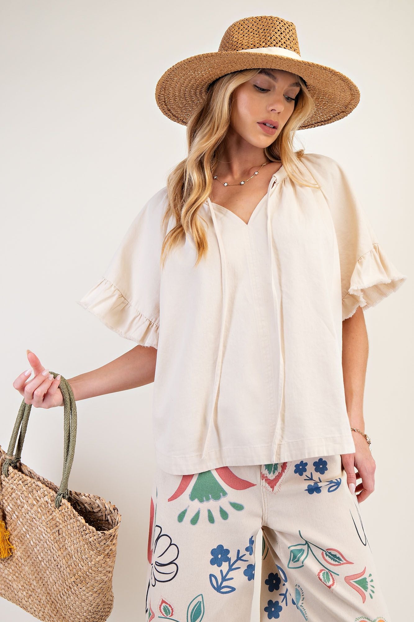 WASHED CHAMBRAY WOVEN TOP- Natural