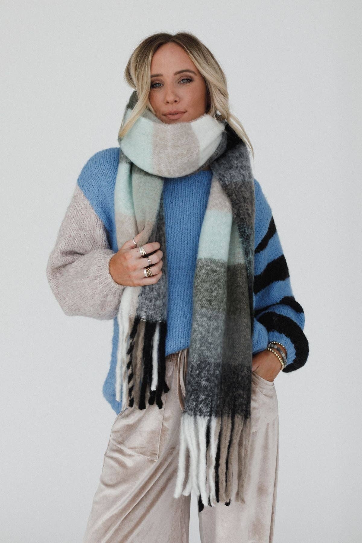 Everest Cozy Plaid Scarf