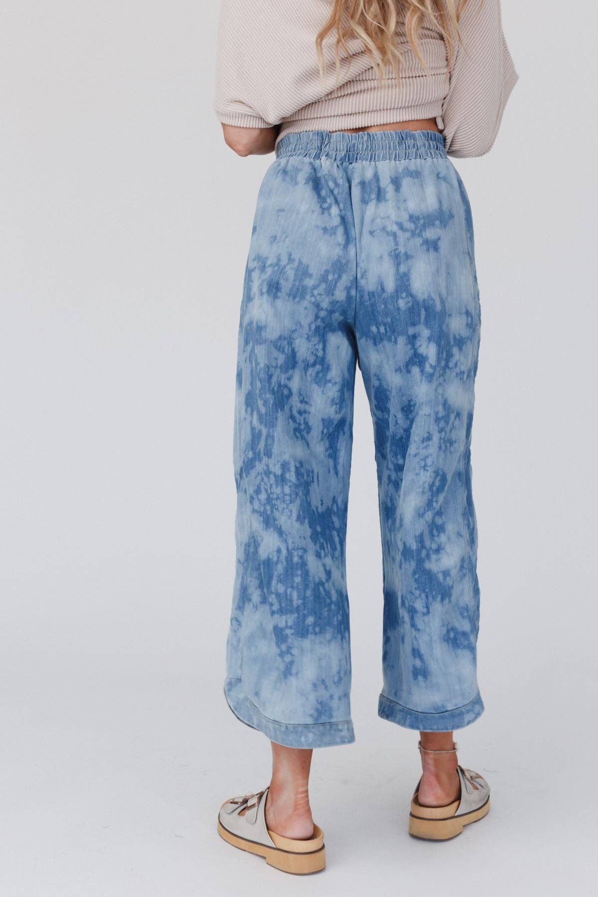 So Comfy Wide Leg Cropped Pant